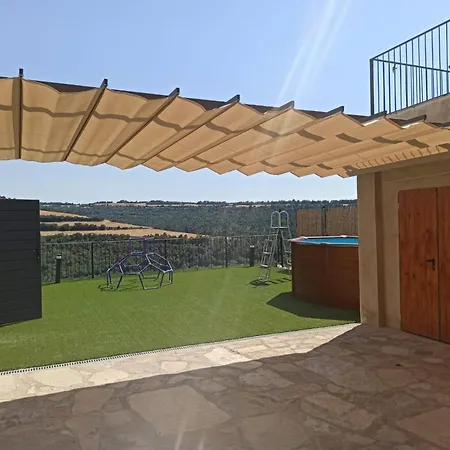 Holiday home Cal Bertran